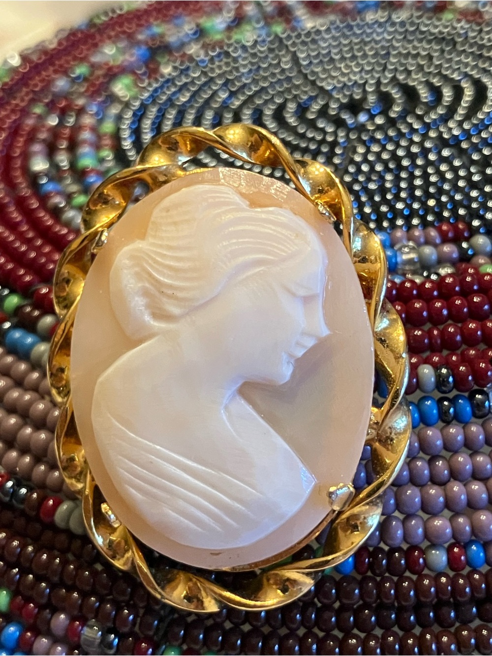 She’ll Cameo 1 1/2” Long - Picture 3 of 11
